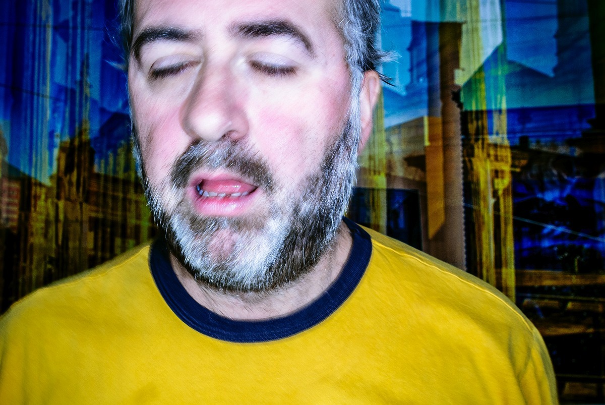Paolo Robaudi: giornalista, fotografo, filmmaker, designer intermediale, artista visivo: un poliedrico creativo